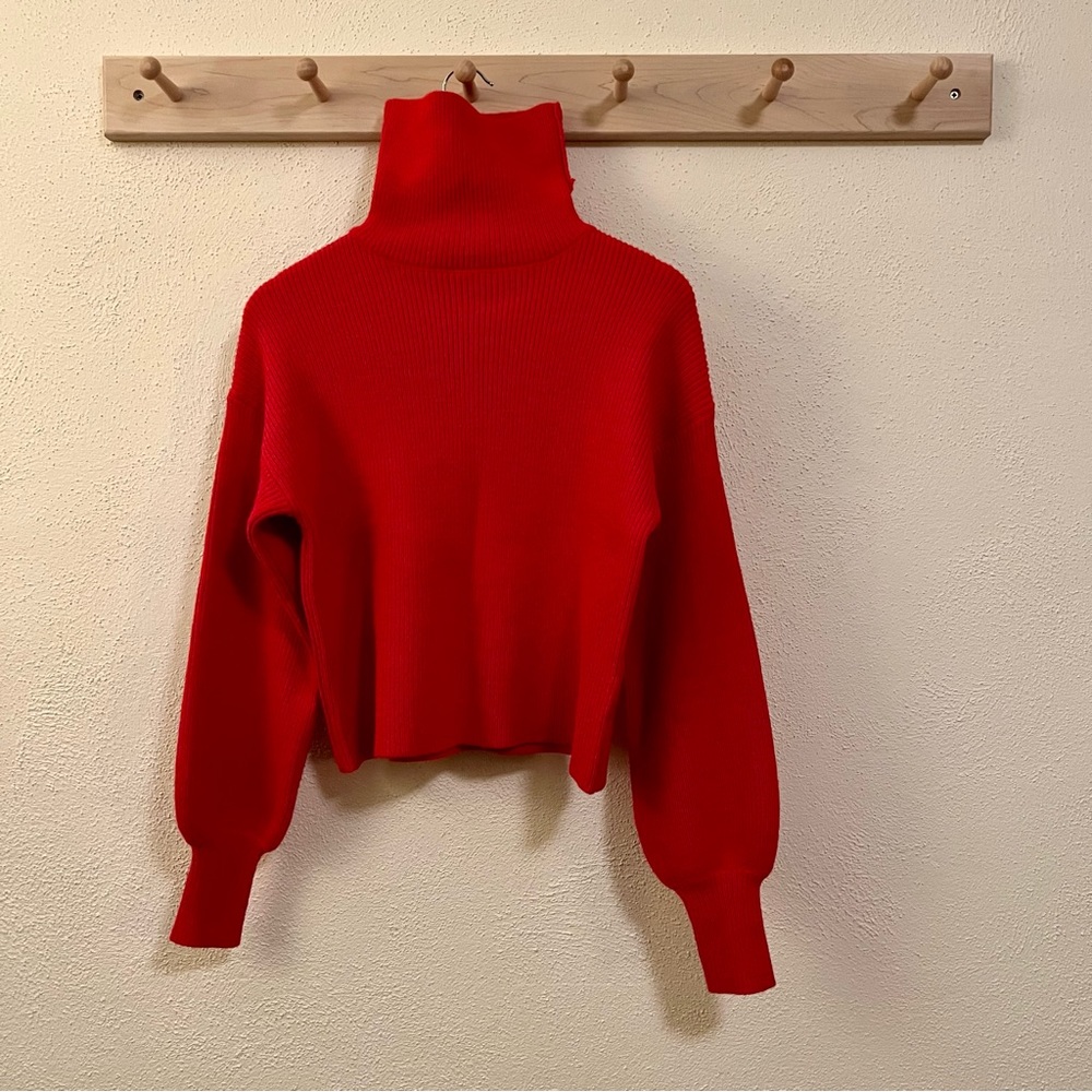 Bright Red beautiful balloon sleeve sweater from Urban Outfitters. Size small